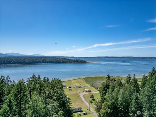 800 Fort Gate Road, Nordland, WA 98358
