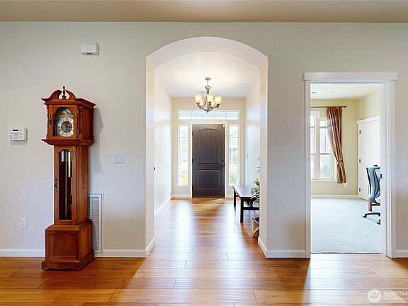 5th image of 181 Cougar Creek Drive