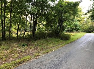 Wilkins Rd, Shawangunk, NY 12566