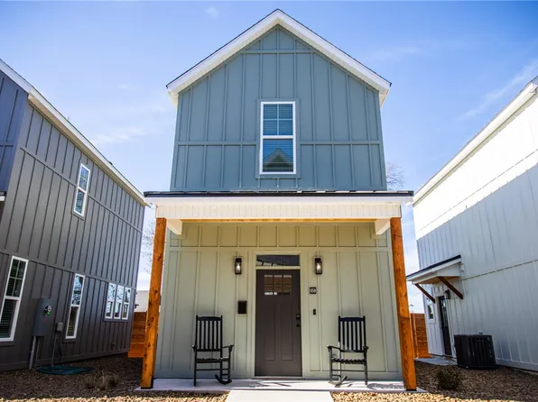 658 W Price Ave, Springdale, AR 72764