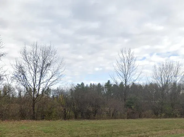 326 Rand Hill Rd, Morrisonville, NY 12962