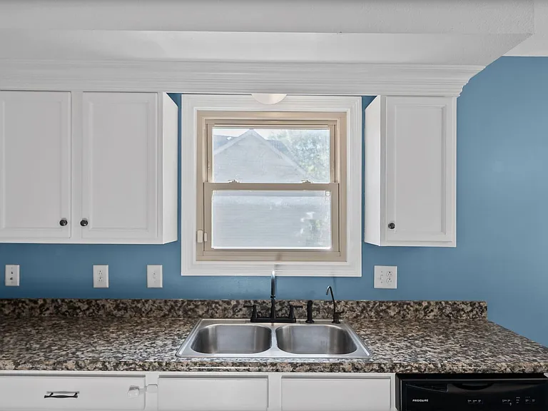 3469 Bradfield Dr — Photo 13