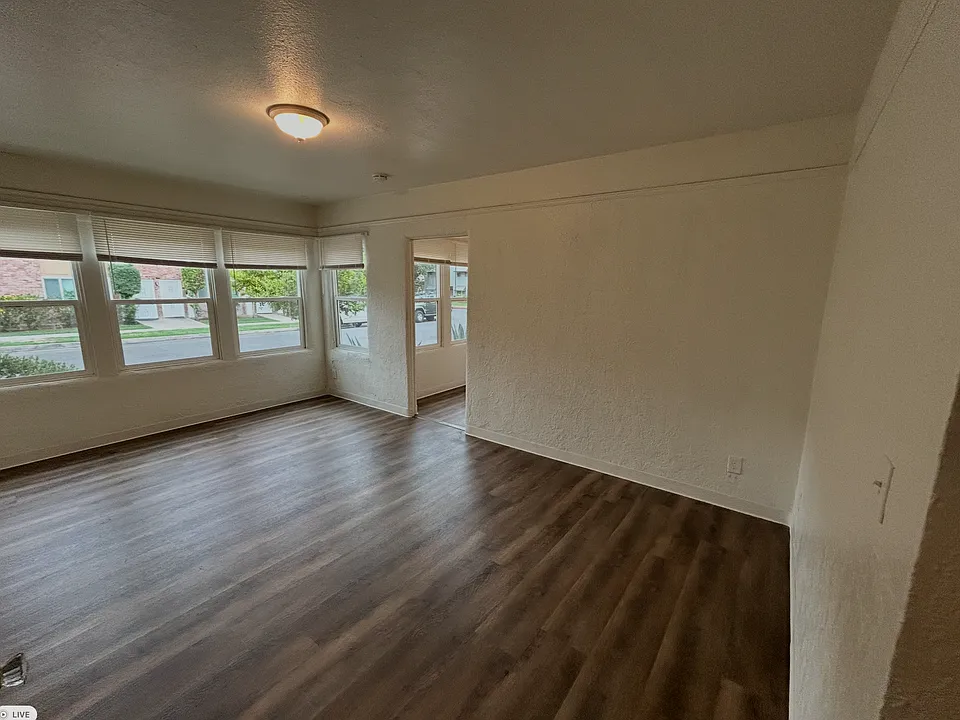 1340 N Linden Ave #3