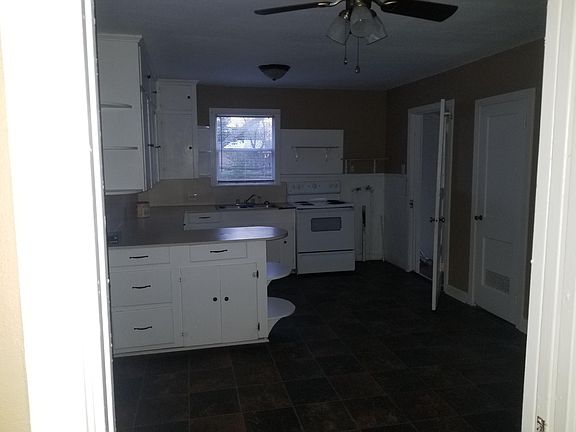 Kitchen & Dinning