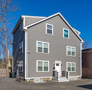 3381R Washington St, Jamaica Plain, MA, 02130