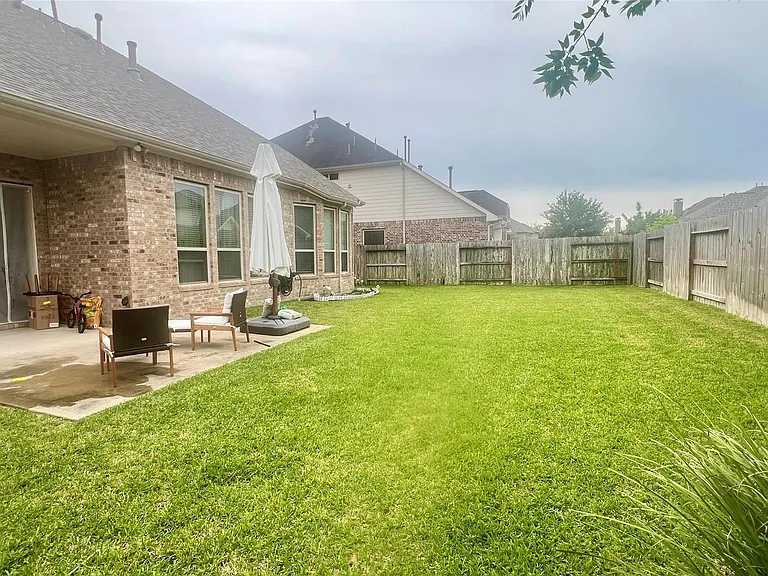 12535 Charter Mill Ln — Photo 17