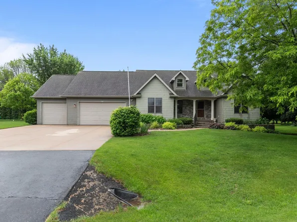 W6723 Charleen Ln, Greenville, WI 54942