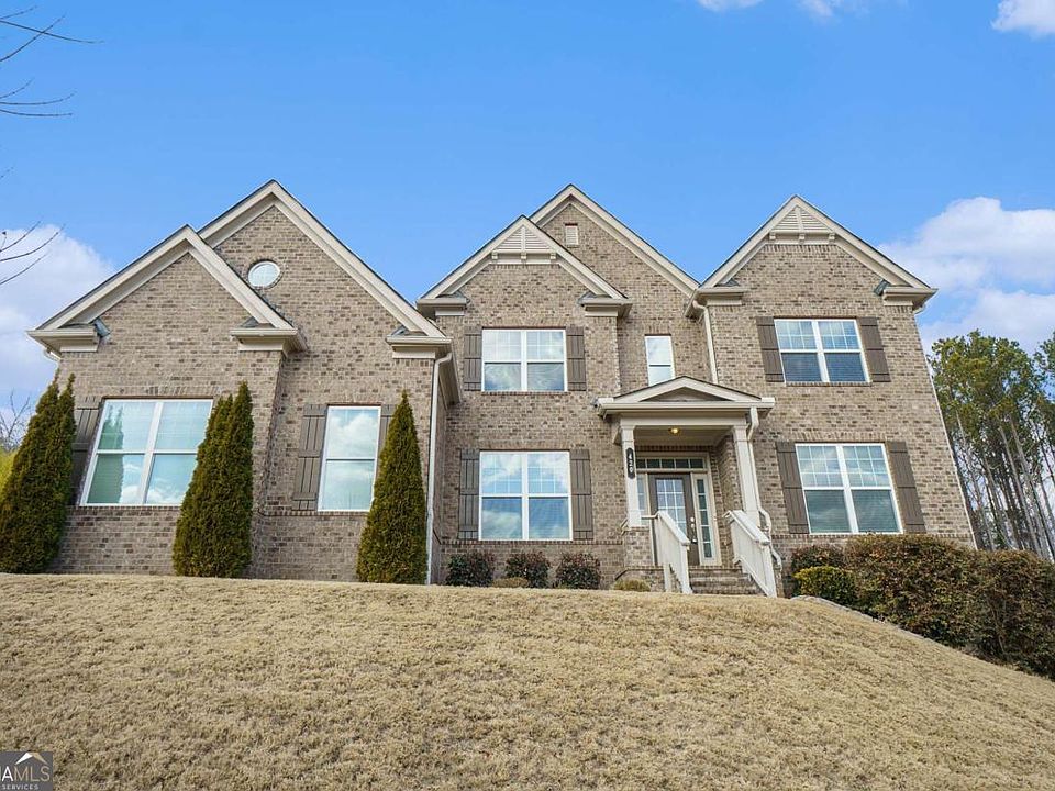 1st image of 420 Silver Brook Dr