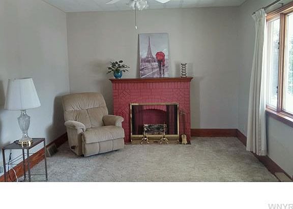 5th image of 151 Francis Ave