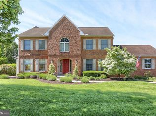 359 Futurity Dr, Camp Hill, PA 17011