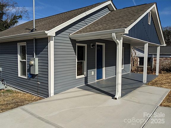 2nd image of 332 Arlington Cir NW