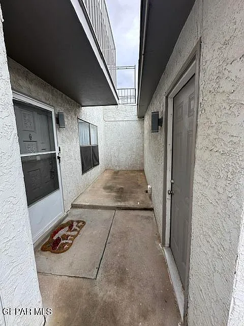 3249 Isla Morada Dr — Photo 2