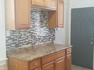 818 Spring St, Braddock, PA 15104