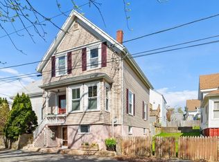 8 1/2 Myrtle Sq, Gloucester, MA 01930