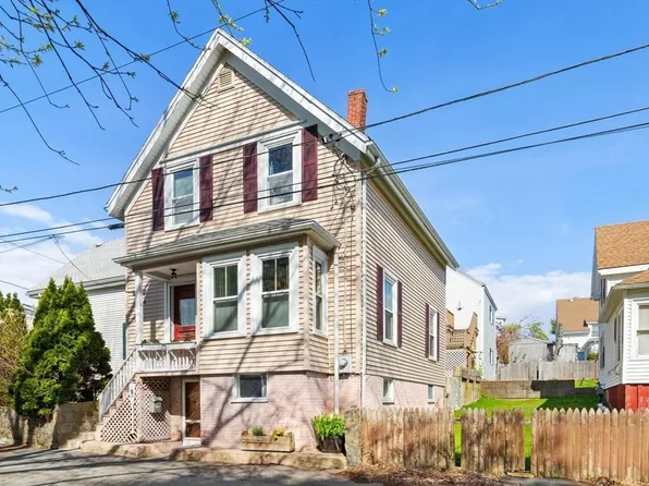 8 1/2 Myrtle Sq, Gloucester, MA 01930