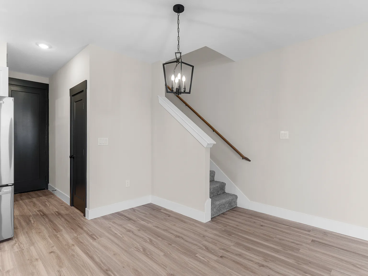 1 bed, 1.5 bath, 652 sqft, $650 — Photo 3
