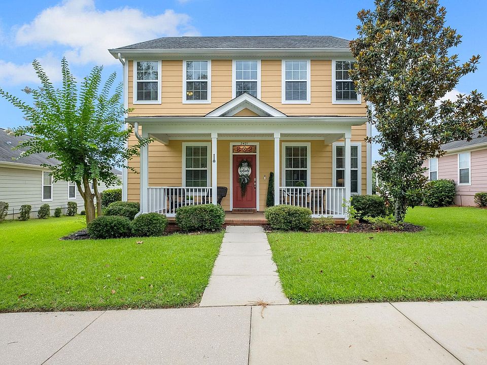 1st image of 2421 Orange Ave E