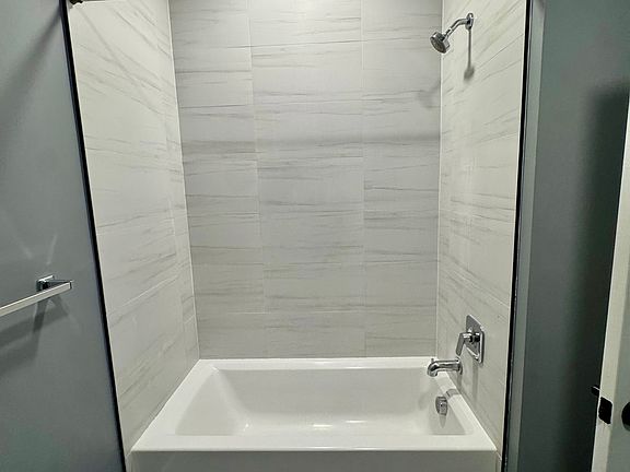 5th image of 100 Washington Ave #217