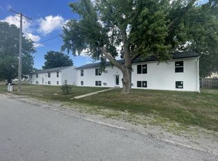 60 8th St N #1, Central City, IA 52214