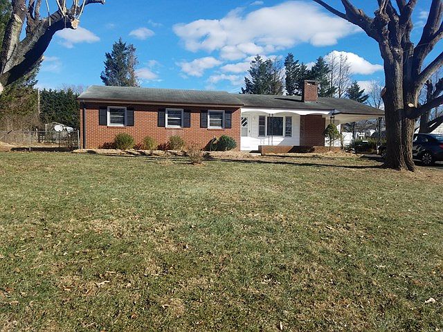 1st image of 281 Green Circle Dr