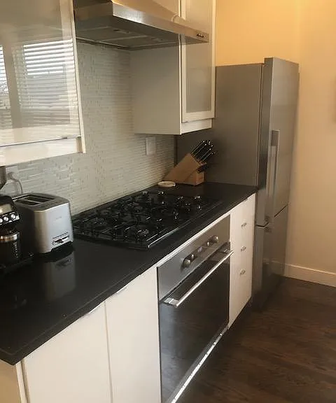 1800 W Chicago Ave #2F — Photo 29