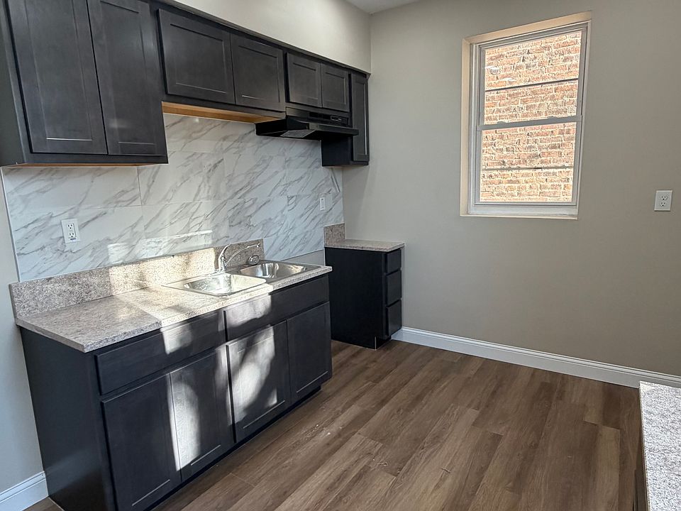 1st image of 4278 Ashland Ave