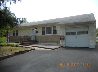 122 Coolidge Dr, Brick, NJ 08724