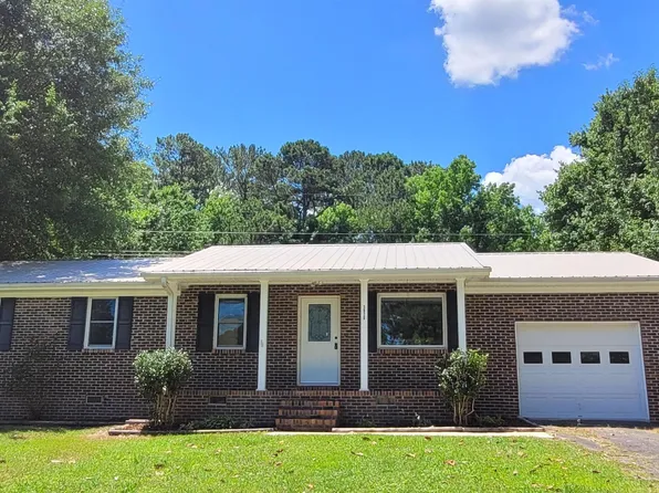 3926 Russell Dr, Anniston, AL 36207