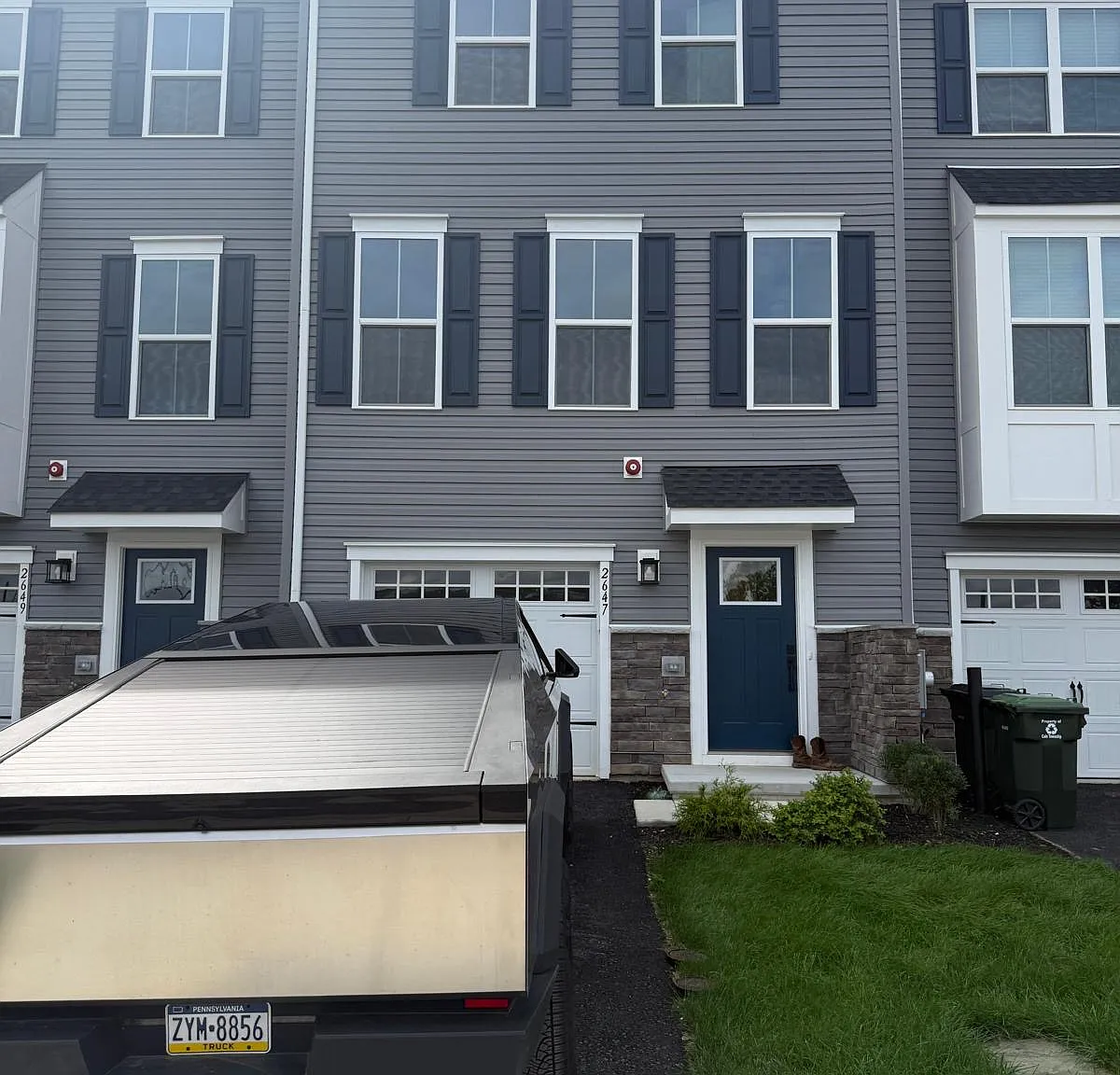 3 bed, 1900 sqft, $2,950 — Photo 4