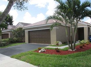 4240 Mahogany Ridge Dr, Weston, FL 33331