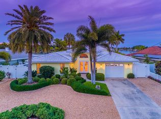 466 Harbor Dr S, Indian Rocks Beach, FL 33785