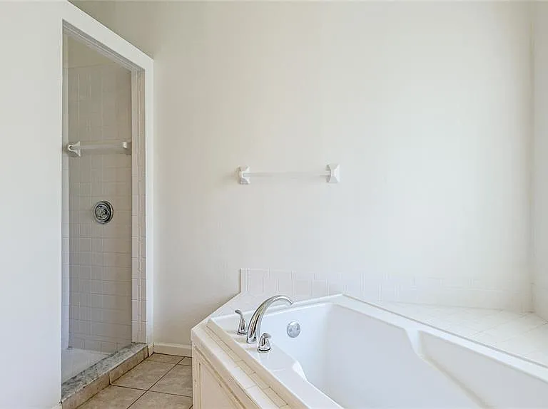 534 Oak Bay Dr — Photo 22