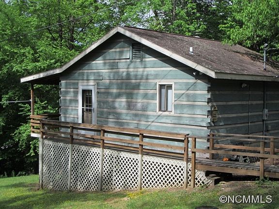 3rd image of 75 Maggie Ln