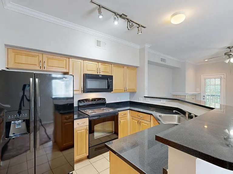 The Carriage Homes at Wyndham — Photo 58