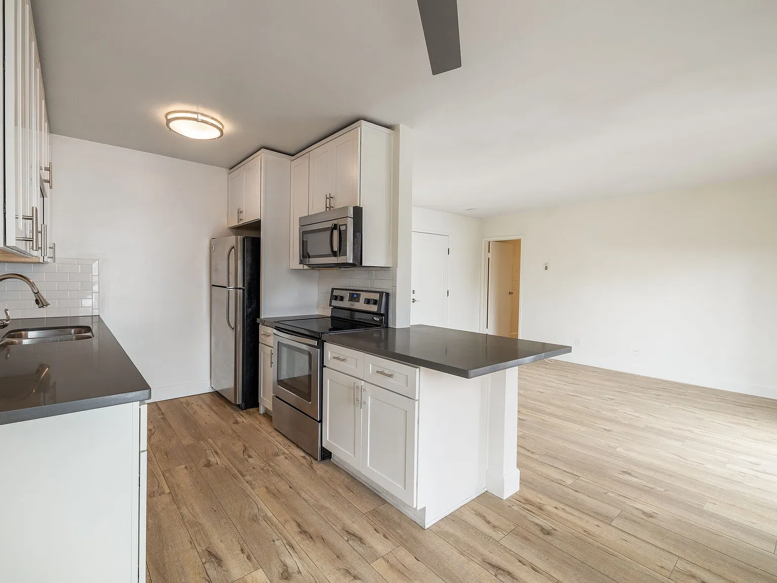 Pacific Apartment Homes — Photo 4