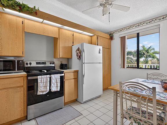 5th image of 2581 Village Boulevard #401