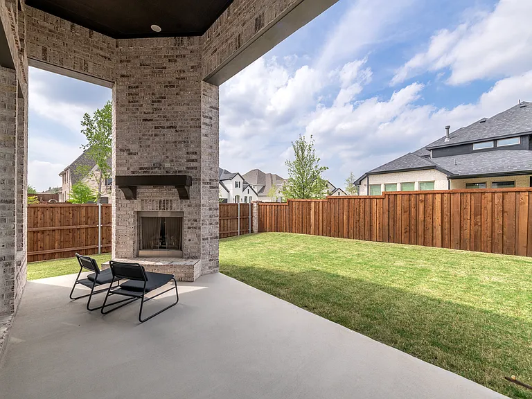 2790 Starwood Dr — Photo 15