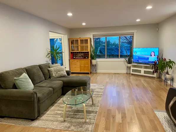 3631 S Findlay St, Seattle, WA 98118