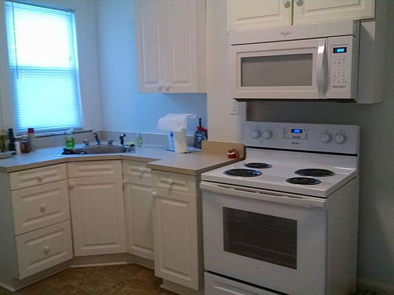 4th image of 917 Lincoln Ave