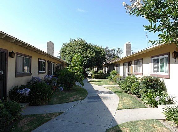 3rd image of 1541 E La Palma Ave #22