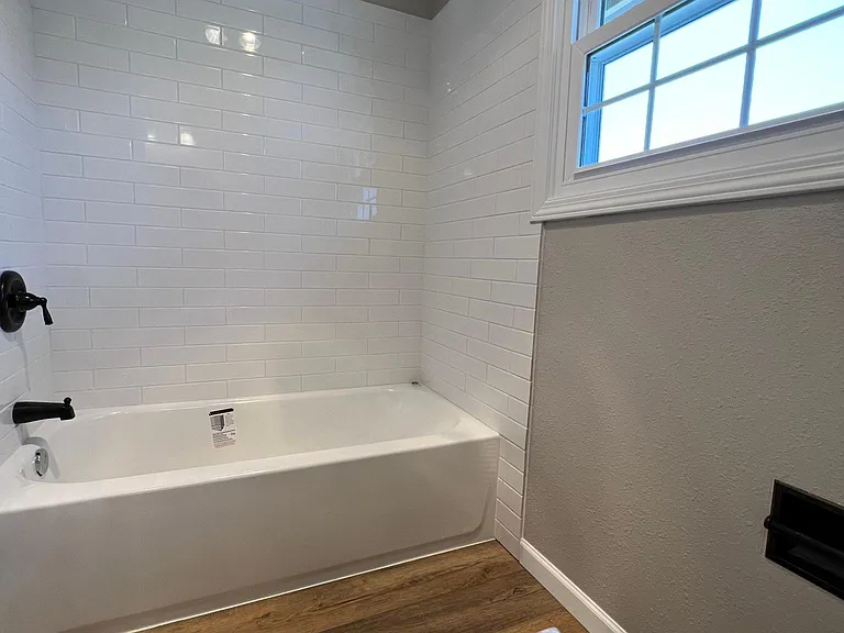 2549 NW Fairlawn St — Photo 18