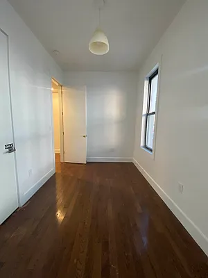 Rented by Hagstrom Management Inc | media 4