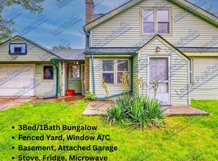 1100 E Bernhard Ave, Hazel Park, MI