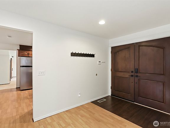 3rd image of 17415 79th Avenue E
