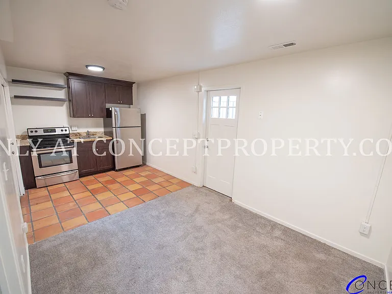 2204 Jefferson Ave — Photo 8