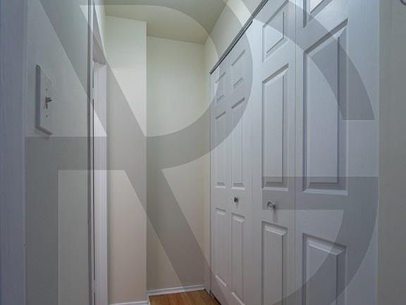 4th image of 1446 N Dearborn St #1446C5