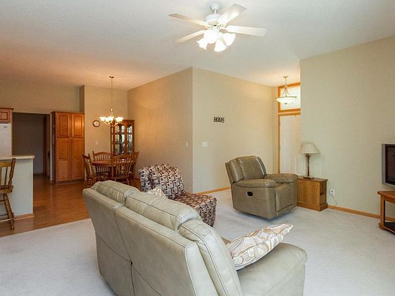5th image of 3701 Farnham Dr