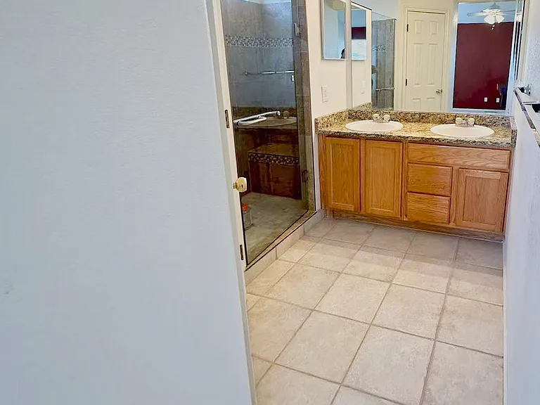 1243 S Akron Way — Photo 9