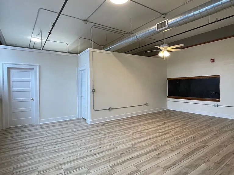 132B Franklin St — Photo 4