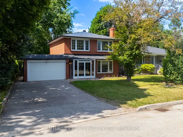 6 Donna Ct, Toronto, ON M2M 2C8